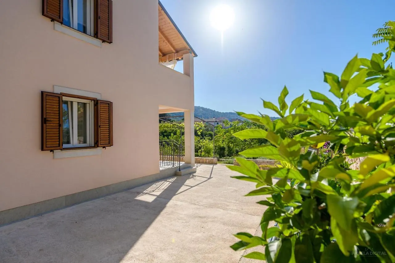 Apartments Horvat Veli Losinj 0*,