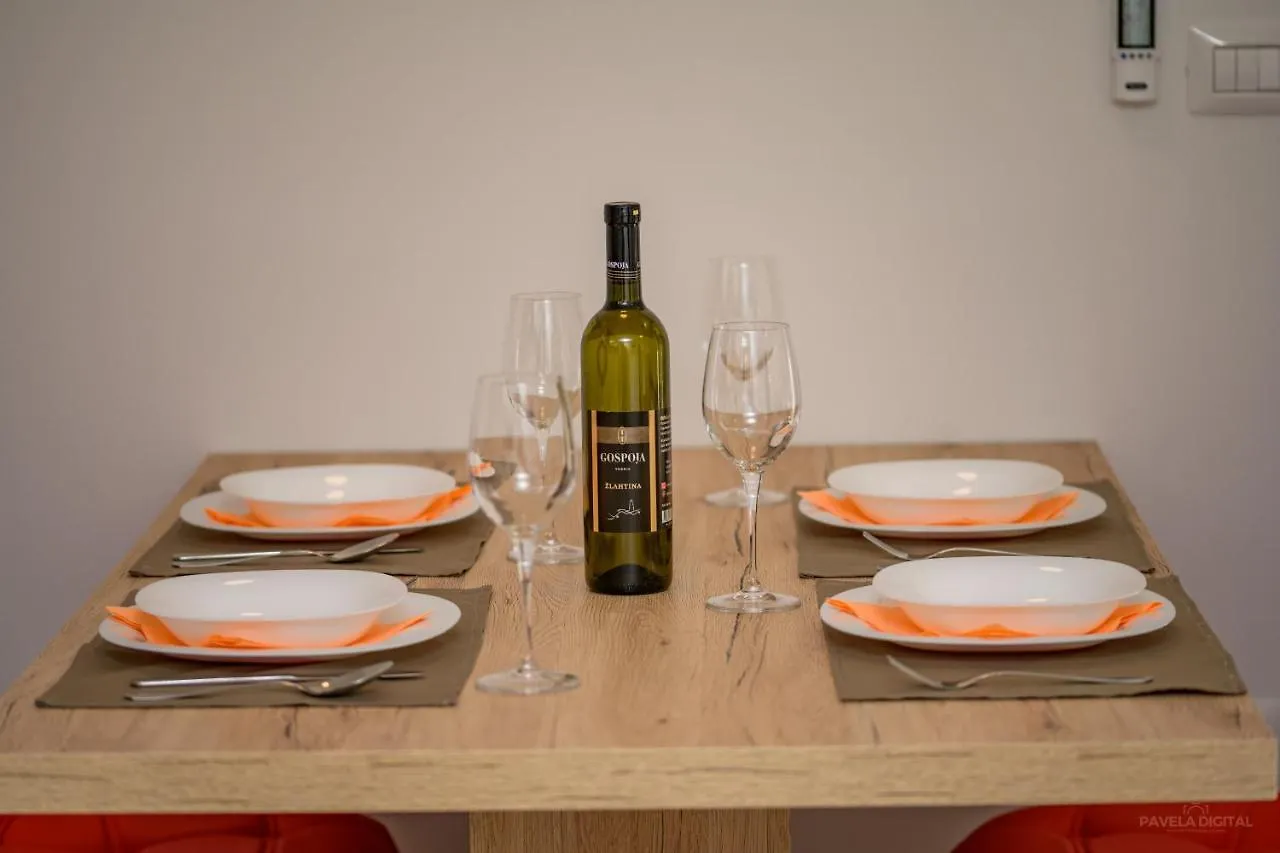 Apartments Horvat Вели-Лошинь