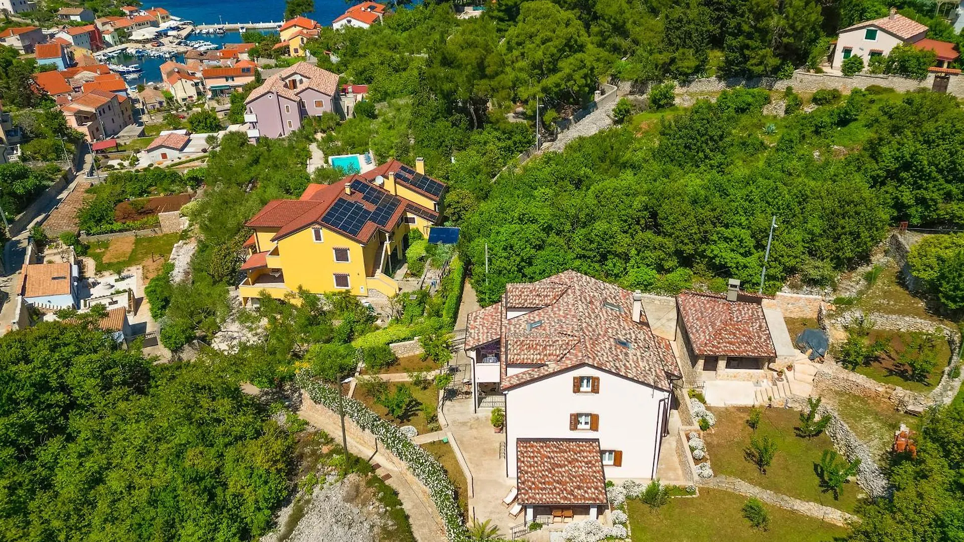 Apartments Horvat Вели-Лошинь